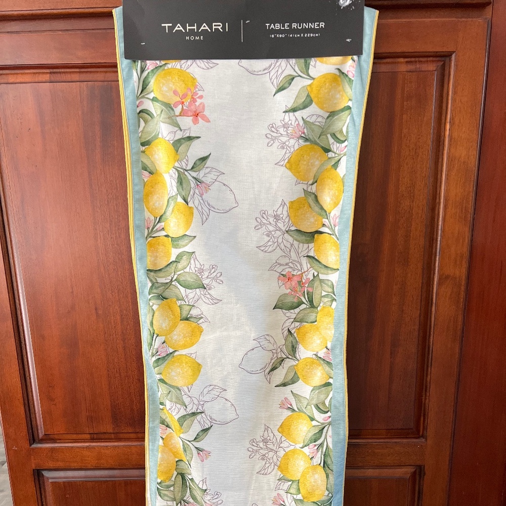 NWOT: Tahari Table Runner 16"x 90